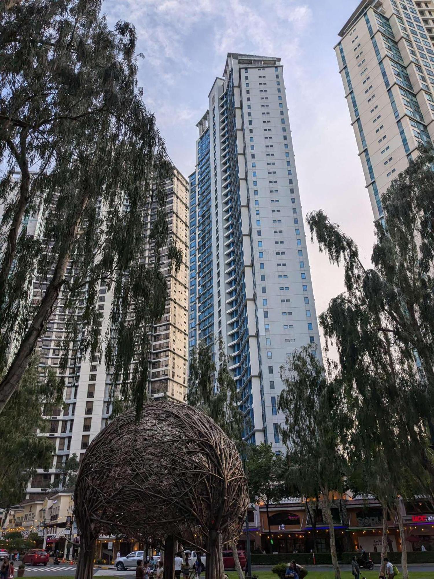 Bellagio One Bedrroom Bgc Burgos Circle By Christine Suites Ph Taguig Exteriör bild